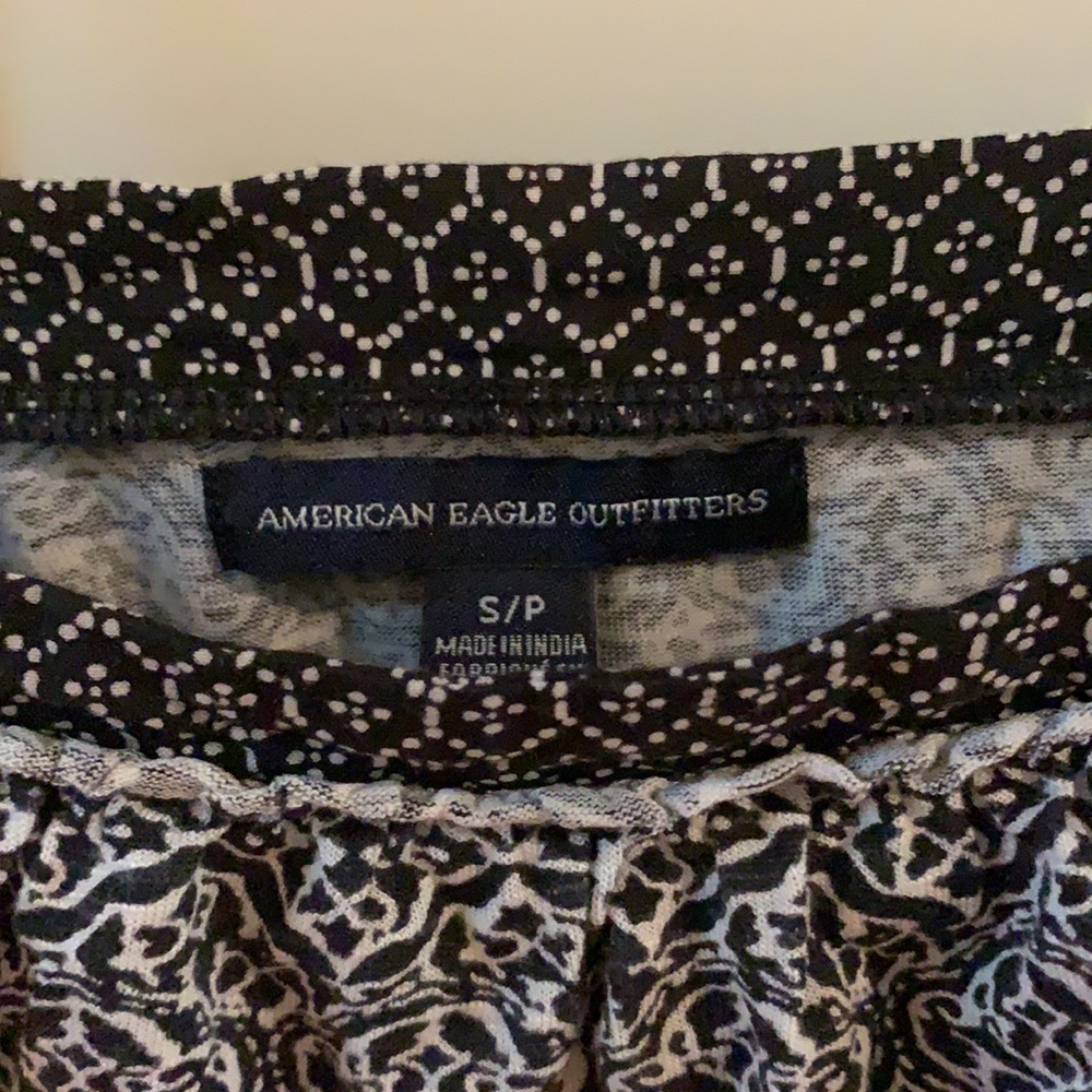 American Eagle Flowy Patterned Top - image 4